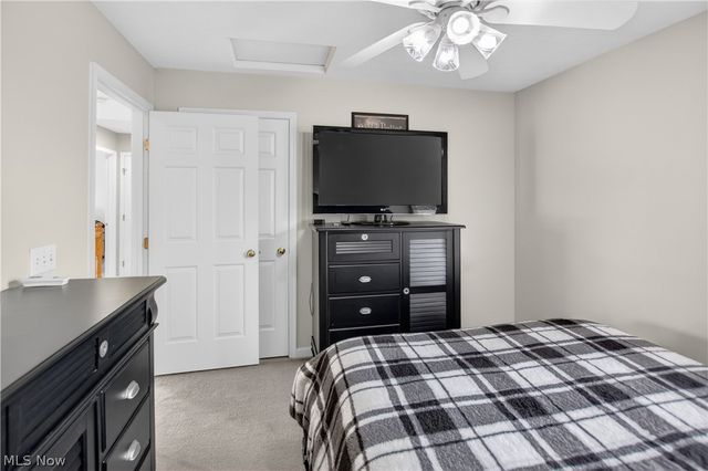 136 Stonesthrow Drive, Berea, OH 44017