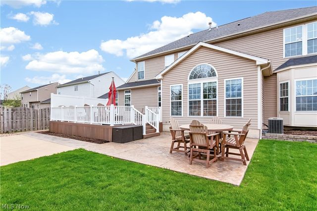 136 Stonesthrow Drive, Berea, OH 44017