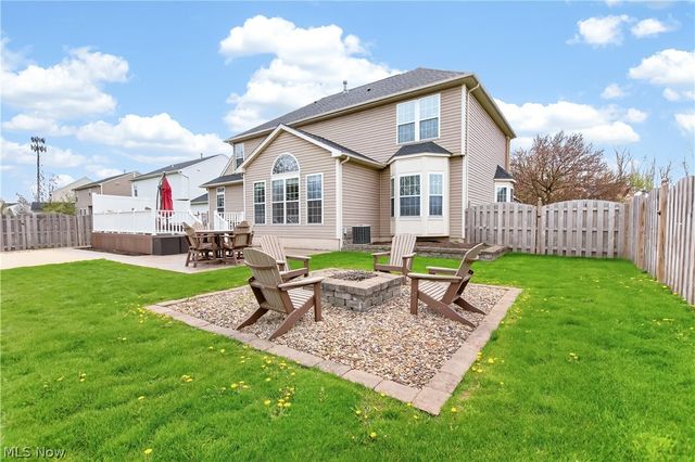 136 Stonesthrow Drive, Berea, OH 44017