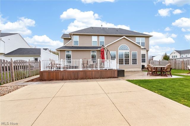 136 Stonesthrow Drive, Berea, OH 44017
