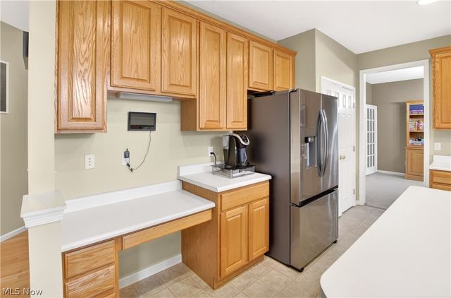 136 Stonesthrow Drive, Berea, OH 44017
