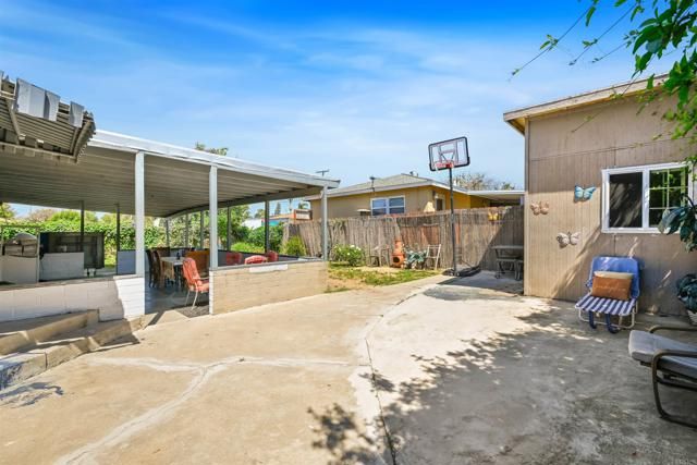 1141 Fifth Avenue, Chula Vista, CA 91911