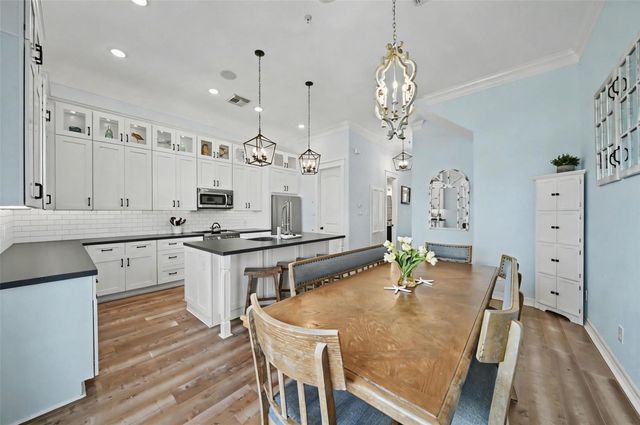 1830 Seaside Drive, Galveston, TX 77550