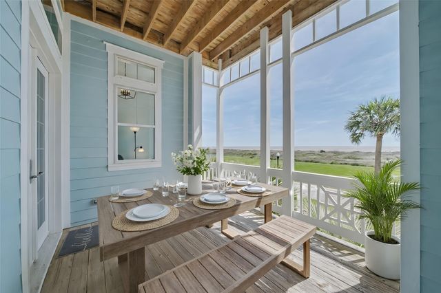 1830 Seaside Drive, Galveston, TX 77550