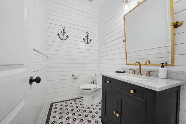 1830 Seaside Drive, Galveston, TX 77550