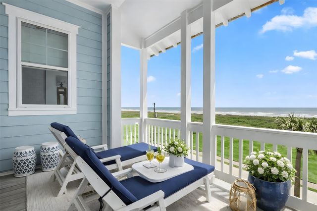 1830 Seaside Drive, Galveston, TX 77550