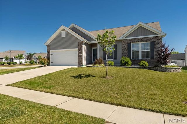 393 Victory Height Drive, Wentzville, MO 63385