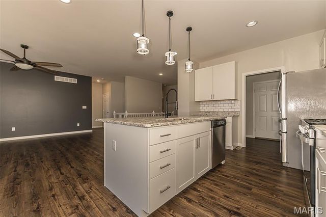 393 Victory Height Drive, Wentzville, MO 63385