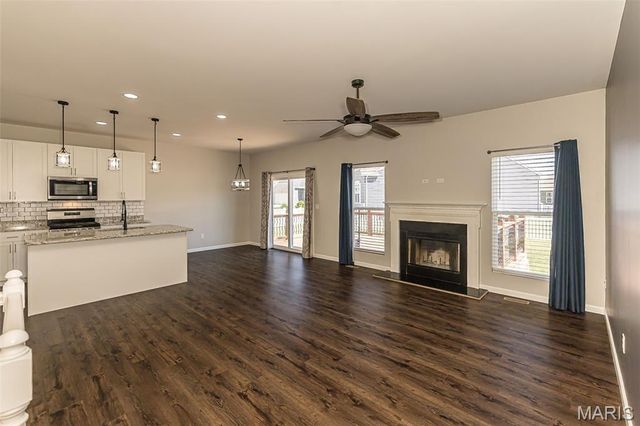 393 Victory Height Drive, Wentzville, MO 63385