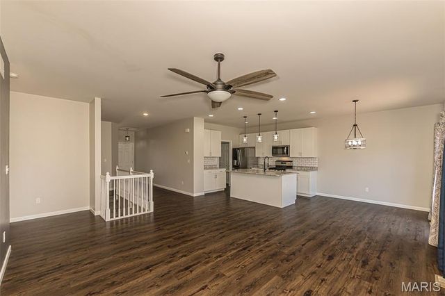 393 Victory Height Drive, Wentzville, MO 63385