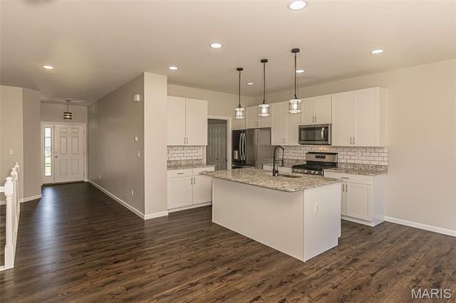 393 Victory Height Drive, Wentzville, MO 63385
