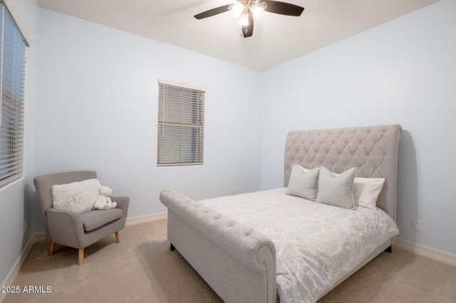 1988 E BLACKHAWK Drive, Gilbert, AZ 85298