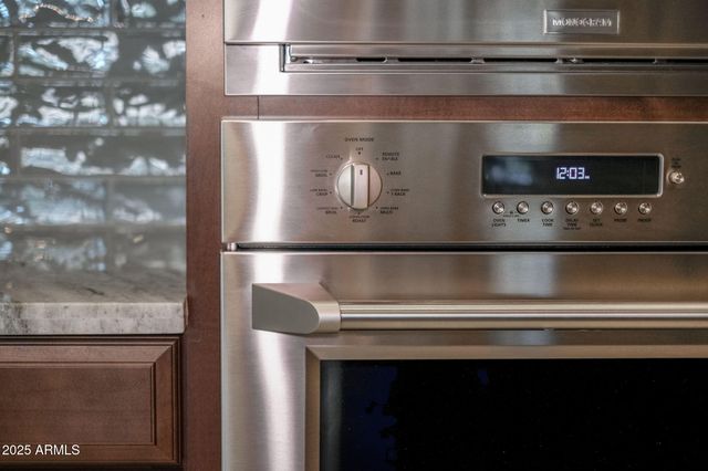 1988 E BLACKHAWK Drive, Gilbert, AZ 85298