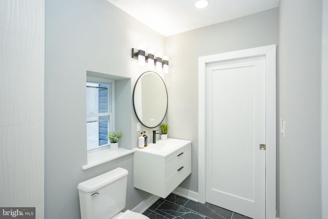 429 TASKER ST, Philadelphia, PA 19148