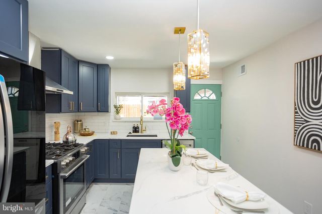 429 TASKER ST, Philadelphia, PA 19148