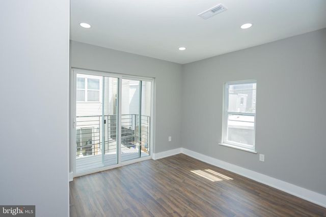 429 TASKER ST, Philadelphia, PA 19148