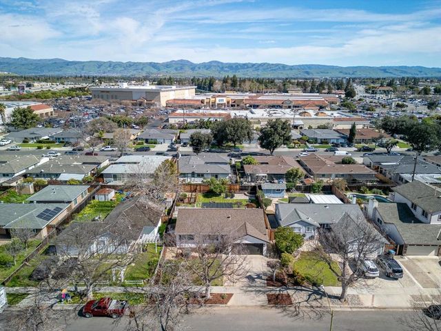 5444 Clovercrest Drive, San Jose, CA 95118