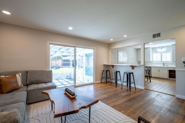 5444 Clovercrest Drive, San Jose, CA 95118