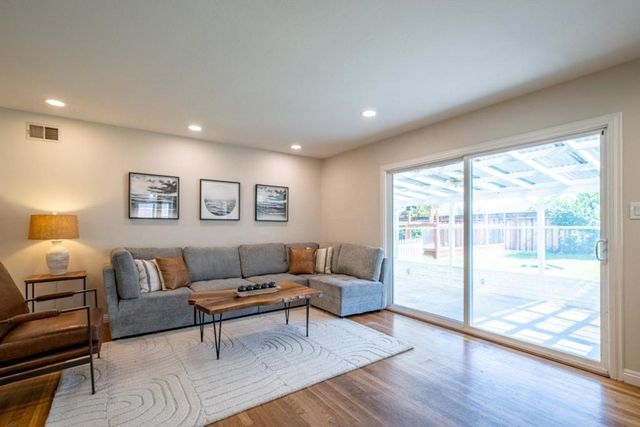 5444 Clovercrest Drive, San Jose, CA 95118