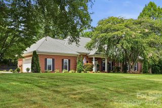 145 Baymount Drive, Statesville, NC 28625