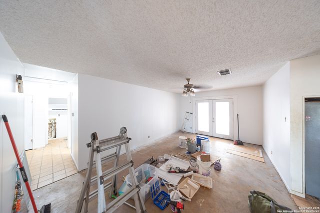 155 Englehart, San Antonio, TX 78264