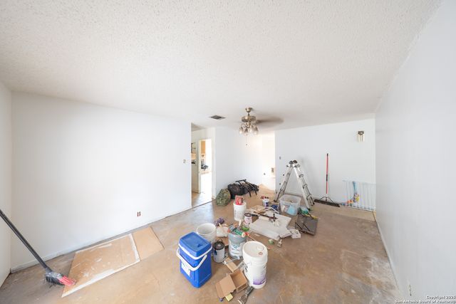 155 Englehart, San Antonio, TX 78264