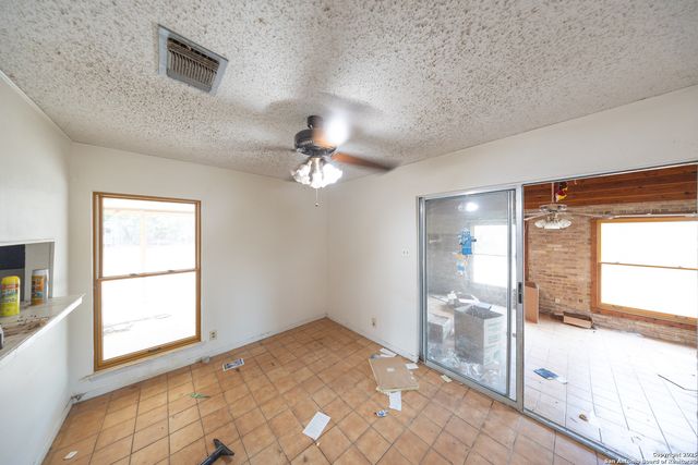 155 Englehart, San Antonio, TX 78264