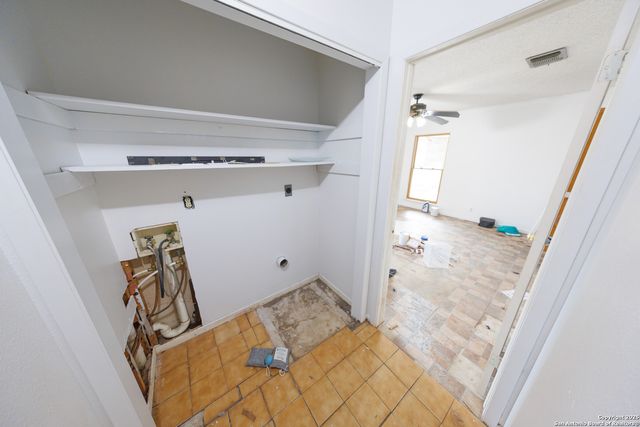 155 Englehart, San Antonio, TX 78264