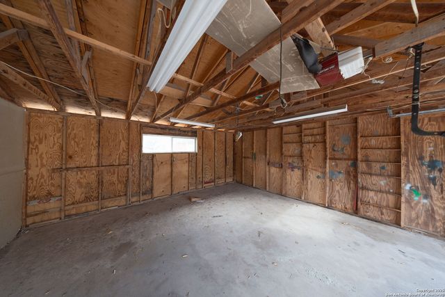 155 Englehart, San Antonio, TX 78264