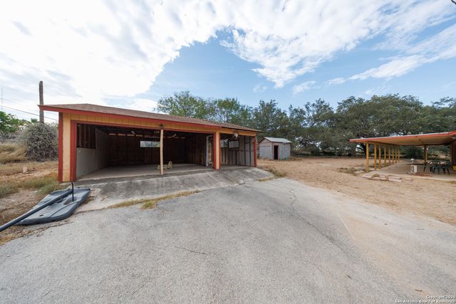 155 Englehart, San Antonio, TX 78264