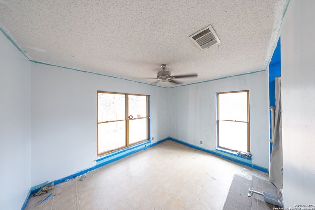 155 Englehart, San Antonio, TX 78264