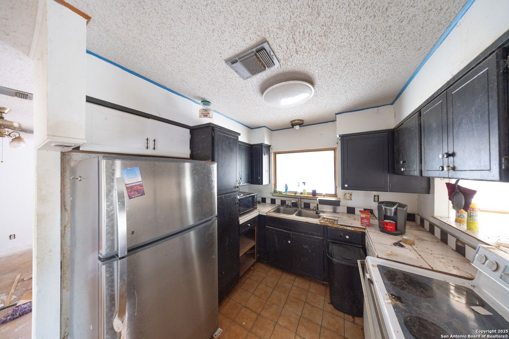 155 Englehart, San Antonio, TX 78264