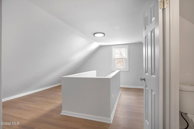 1264 Floral Avenue, Rotterdam, NY 12306