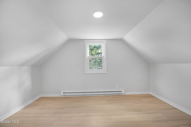 1264 Floral Avenue, Rotterdam, NY 12306