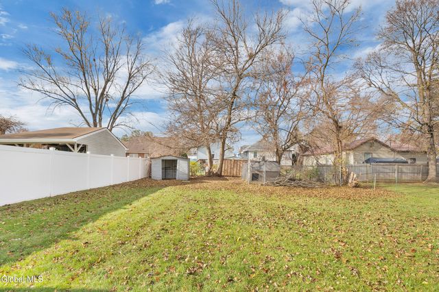 1264 Floral Avenue, Rotterdam, NY 12306