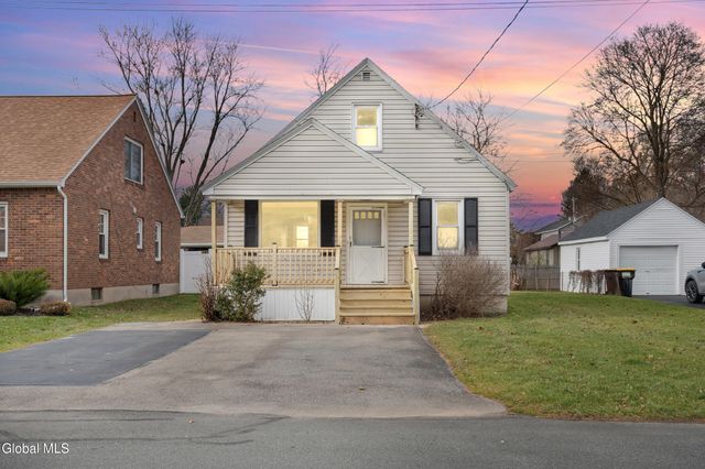 1264 Floral Avenue, Rotterdam, NY 12306