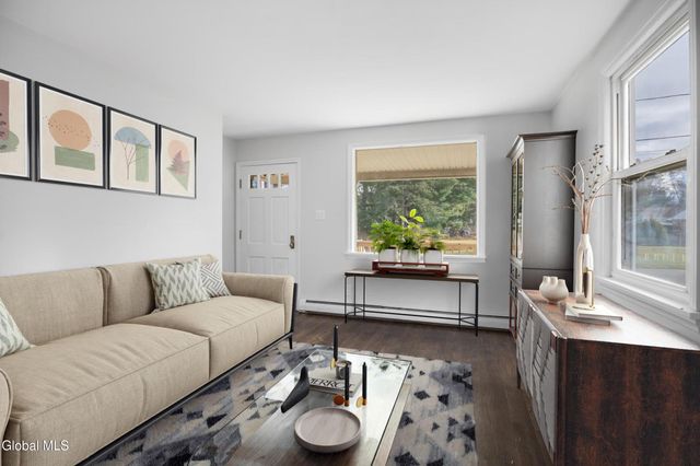 1264 Floral Avenue, Rotterdam, NY 12306