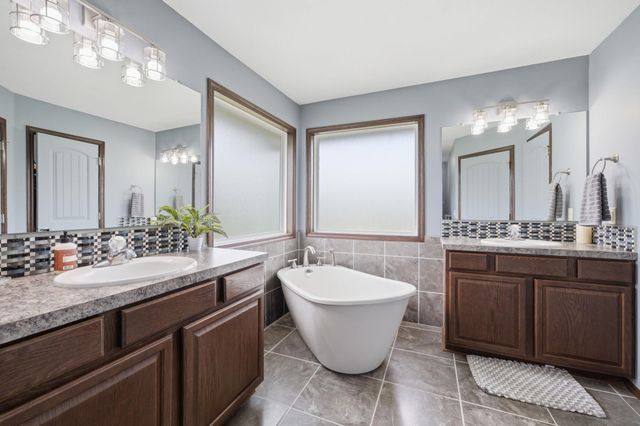 2000 W 95th St S, Haysville, KS 67060