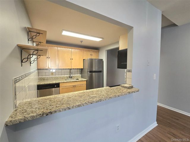 123 Mamaroneck Avenue 103, Mamaroneck, NY 10543