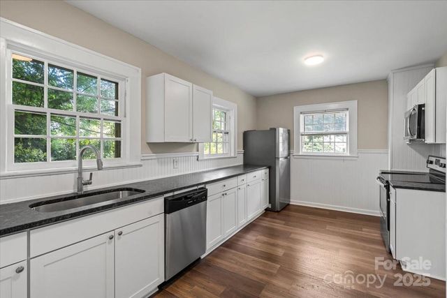 904 Edgewood Circle, Gastonia, NC 28052