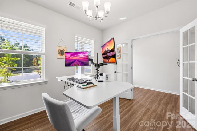 12111 Bishop Castle Drive, Charlotte, NC 28273