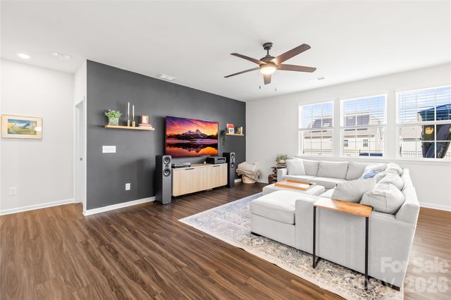 12111 Bishop Castle Drive, Charlotte, NC 28273