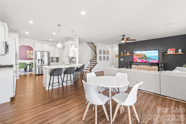 12111 Bishop Castle Drive, Charlotte, NC 28273