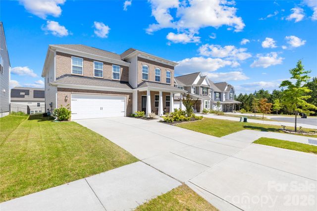 12111 Bishop Castle Drive, Charlotte, NC 28273