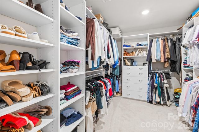 12111 Bishop Castle Drive, Charlotte, NC 28273