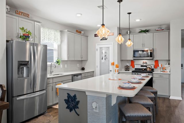 2532 Brescia St., Myrtle Beach, SC 29579