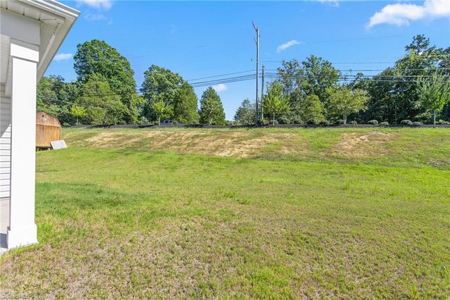 5026 Crest Court, Trinity, NC 27370