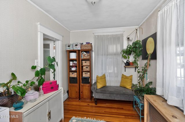 1096 Waverly Place, Schenectady, NY 12308