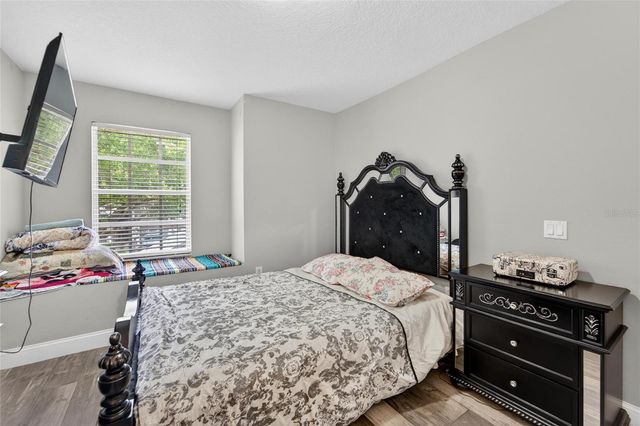 618 SOMERSTONE DRIVE, Valrico, FL 33594
