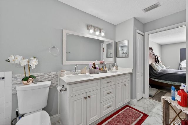 618 SOMERSTONE DRIVE, Valrico, FL 33594